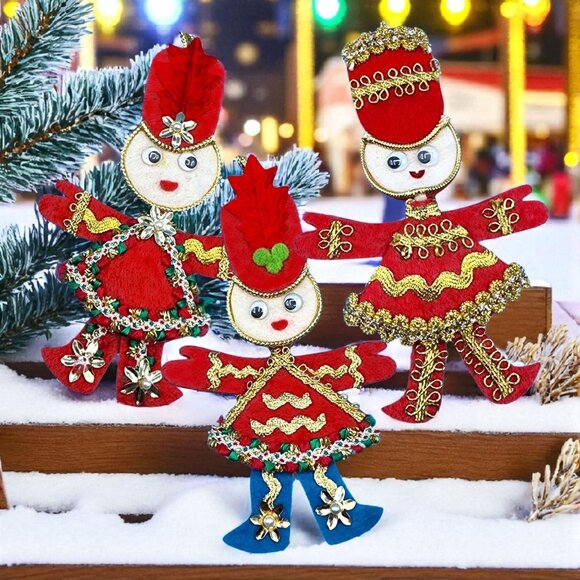 Vintage Red Felt Toy Soldier Ornaments w/ Googly Eyes & Gold Trim 1960s v3 - Picture 1 of 11